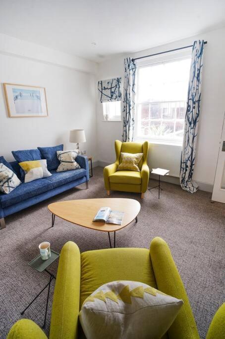 Paskins, Cowes - Sleeps 4 - 2 Bed - 2 Bath - Central Location Exterior foto